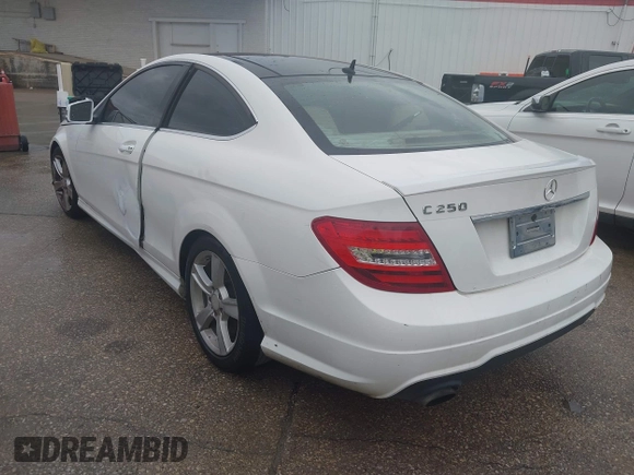 2013 Mercedes-Benz C-Class C 250 with VIN WDDGJ4HBXDG036838, listed as a IAAI auction lot 41913892 with 139,956 mi miles. Bid and sale history available at carsss.com. Image 3.