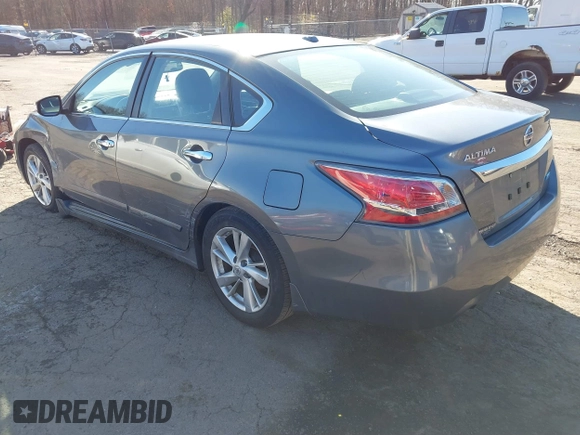 2014 Nissan Altima 2.5 with VIN 1N4AL3AP7EN240705, listed as a IAAI auction lot 41881013 with 94,455 mi miles. Bid and sale history available at carsss.com. Image 3.