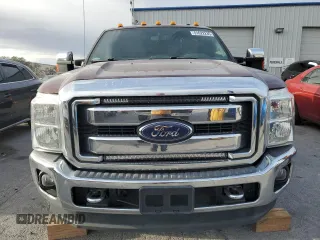 2015 Ford F-350 Platinum z VIN 1FT8W3BT0FEB61101, wystawiony jako Copart lot #51622235 z przebiegiem 110 570 mil mil oraz Szkoda całkowita • Salvage title. Historia ofert i sprzedaży dostępna na DreamBid. Obrazek 5.