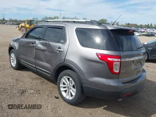 2011 Ford Explorer XLT z VIN 1FMHK8D86BGA56011, wystawiony jako IAAI lot #42134788 z przebiegiem 114 652 mil mil oraz . Historia ofert i sprzedaży dostępna na DreamBid. Obrazek 3.