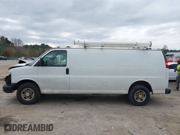 2008 Chevrolet City Express Cargo z VIN 1GCGG29K081189118, wystawiony jako IAAI lot #41727371 z przebiegiem 207 161 mil mil oraz . Historia ofert i sprzedaży dostępna na DreamBid. Obrazek 14.