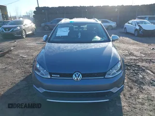 2017 Volkswagen Golf S с VIN 3VWH17AU3HM514845, выставлен на аукционе IAAI как лот 41590834 с пробегом 84 954 миль миль и . История ставок и продаж доступна на DreamBid. Изображение 12.
