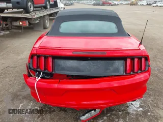 2017 Ford Mustang V6 z VIN 1FATP8EM8H5322747, wystawiony jako IAAI lot #42277084 z przebiegiem 67 293 mil mil oraz . Historia ofert i sprzedaży dostępna na DreamBid. Obrazek 16.