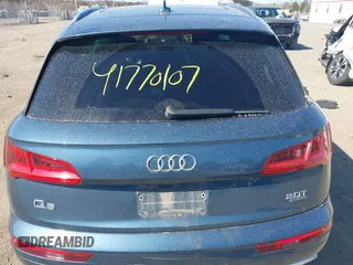 2018 Audi Q5 Premium with VIN WA1ANAFY3J2010479, listed as a IAAI auction lot 41770107 with 52,997 mi miles. Bid and sale history available at carsss.com. Image 17.