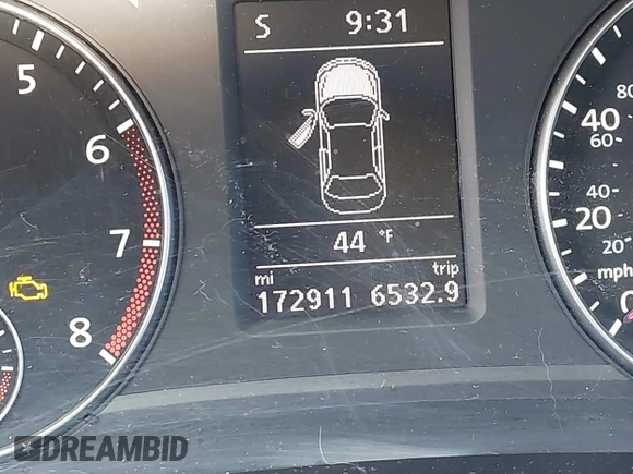 2013 Volkswagen Passat SEL Premium z VIN 1VWCP7A33DC071818, wystawiony jako IAAI lot #41905651 z przebiegiem 172 911 mil mil oraz . Historia ofert i sprzedaży dostępna na DreamBid. Obrazek 7.