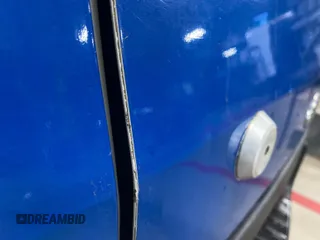 2017 Ford Transit z VIN 1FTYE1ZM1HKA12366, wystawiony jako IAAI lot #42501054 z przebiegiem 199 105 mil mil oraz . Historia ofert i sprzedaży dostępna na DreamBid. Obrazek 2.