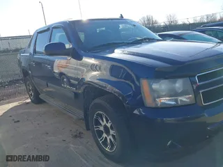 2010 Chevrolet Avalanche LT with VIN 3GNVKFE04AG254049, listed as a IAAI auction lot 41854624 with 130,806 mi miles. Bid and sale history available at carsss.com. Image 13.
