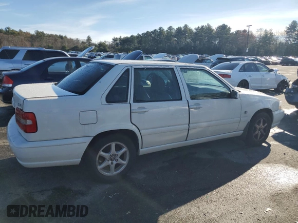 1999 Volvo S70 with VIN YV1LS55A2X1570828, listed as a Copart auction lot 81465794 with 125,751 mi miles and Non Repairable. Bid and sale history available at DreamBid. Image 3.