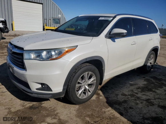 2014 Toyota Highlander XLE with VIN 5TDJKRFH2ES068322, listed as a Copart auction lot 41780005 with 141,720 mi miles and Salvage Title. Bid and sale history available at carsss.com. Image 1.