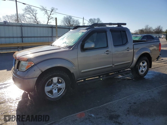 2008 Nissan Frontier SE z VIN 1N6AD07UX8C437464, wystawiony jako Copart lot #49346195 z przebiegiem 301 208 mil mil oraz Szkoda całkowita • Salvage title. Historia ofert i sprzedaży dostępna na DreamBid. Obrazek 1.