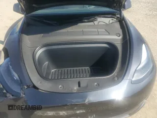 2024 Tesla Model Y с VIN 7SAYGDED2RF100152, выставлен на аукционе Copart как лот 52133535 с пробегом 7 632 миль миль и Списание • Salvage title. История ставок и продаж доступна на DreamBid. Изображение 13.