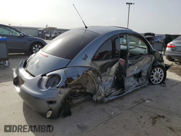 2004 Volkswagen New Beetle Coupe GLS with VIN 3VWCK31C74M418377, listed as a Copart auction lot 48405445 with 135,753 mi miles and Salvage Title. Bid and sale history available at carsss.com. Image 3.