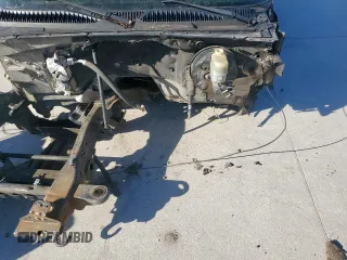2002 Chevrolet Avalanche z VIN 3GNEC13TX2G108379, wystawiony jako Copart lot #47256045 z przebiegiem Nie podano mil oraz Nie do naprawy • Non repairable. Historia ofert i sprzedaży dostępna na DreamBid. Obrazek 11.
