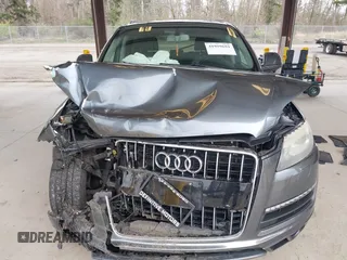 2014 Audi Q7 3.0L TDI Premium with VIN WA1CMAFE7ED017740, listed as a IAAI auction lot 41959691 with 112,521 mi miles. Bid and sale history available at carsss.com. Image 6.