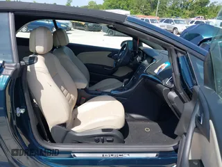 2018 Buick Cascada Sport Touring z VIN W04WJ3N5XJG085431, wystawiony jako IAAI lot #42129756 z przebiegiem 24 364 mil mil oraz . Historia ofert i sprzedaży dostępna na DreamBid. Obrazek 5.
