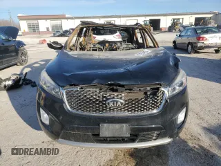 2018 Kia Sorento SX Limited z VIN 5XYPKDA56JG350559, wystawiony jako Copart lot #87264904 z przebiegiem Nie podano mil oraz Nie do naprawy • Non repairable. Historia ofert i sprzedaży dostępna na DreamBid. Obrazek 5.