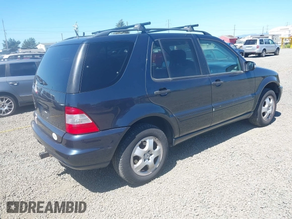 2002 Mercedes-Benz M 320/430/500 с VIN 4JGAB54EX2A340282, выставлен на аукционе IAAI как лот 42237129 с пробегом 179 374 миль миль и . История ставок и продаж доступна на DreamBid. Изображение 4.