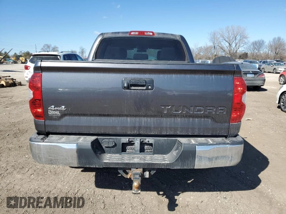 2015 Toyota Tundra SR5 z VIN 5TFDW5F1XFX421561, wystawiony jako Copart lot #46880165 z przebiegiem 110 669 mil mil oraz Szkoda całkowita • Salvage title. Historia ofert i sprzedaży dostępna na DreamBid. Obrazek 6.