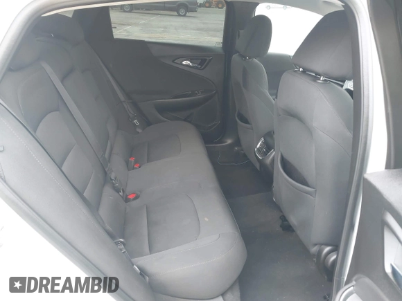 2018 Chevrolet Malibu LT z VIN 1G1ZD5ST8JF124833, wystawiony jako IAAI lot #42175064 z przebiegiem 121 449 mil mil oraz . Historia ofert i sprzedaży dostępna na DreamBid. Obrazek 8.
