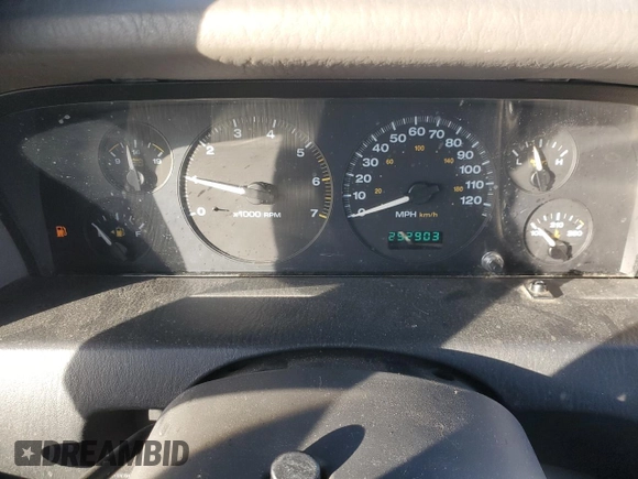 2004 Jeep Grand Cherokee with VIN 1J8GW48N24C304268, listed as a Copart auction lot 45559065 with 252,903 mi miles and Salvage title. Bid and sale history available at DreamBid. Image 9.