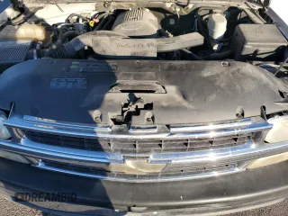 2005 Chevrolet Suburban LS with VIN 3GNEC16ZX5G176881, listed as a Copart auction lot 80467894 with 203,283 mi miles and Salvage title. Bid and sale history available at DreamBid. Image 14.