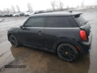 2023 MINI Hardtop Cooper SE z VIN WMW13DJ04P2U22804, wystawiony jako Copart lot #51372015 z przebiegiem 30 903 mil mil oraz Szkoda całkowita • Salvage title. Historia ofert i sprzedaży dostępna na DreamBid. Obrazek 2.