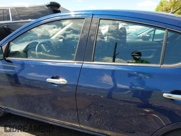 2014 Nissan Versa S with VIN 3N1CN7AP8EL838762, listed as a IAAI auction lot 42048678 with 90,867 mi miles. Bid and sale history available at carsss.com. Image 15.