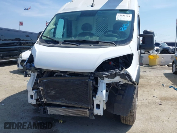 2023 Ram ProMaster Cargo with VIN 3C6MRVJG9PE514115, listed as a IAAI auction lot 42031114 with 36,063 mi miles and . Bid and sale history available at DreamBid. Image 6.