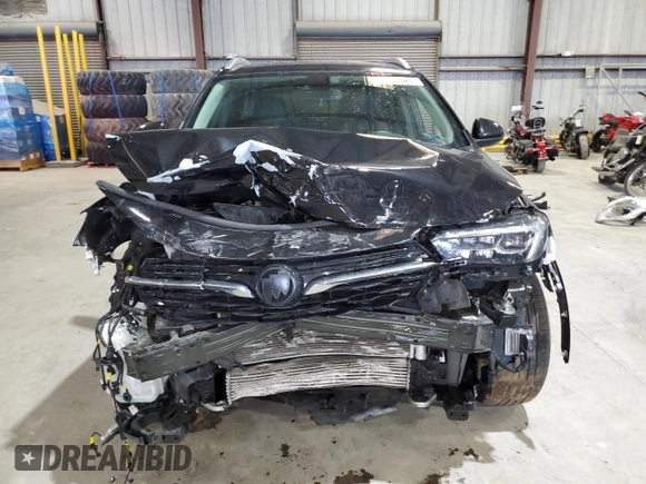 2023 Buick Encore GX Essence z VIN KL4MMFSL7PB106941, wystawiony jako Copart lot #61770545 z przebiegiem 36 593 mil mil oraz Nie do naprawy • Non repairable. Historia ofert i sprzedaży dostępna na DreamBid. Obrazek 5.