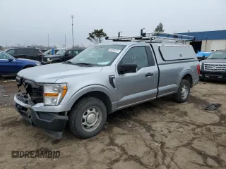 2022 Ford F-150 XL with VIN 1FTMF1C56NKD25163, listed as a Copart auction lot 48294315 with 104,625 mi miles and Clean title. Bid and sale history available at DreamBid. Image 1.