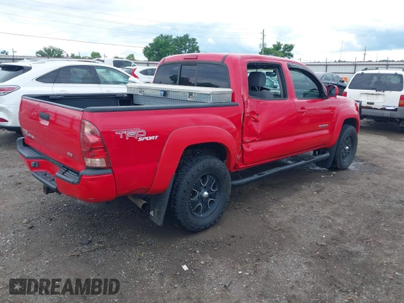 2006 Toyota Tacoma z VIN 3TMLU42N76M006045, wystawiony jako IAAI lot #42225263 z przebiegiem 161 068 mil mil oraz . Historia ofert i sprzedaży dostępna na DreamBid. Obrazek 4.