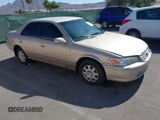 2000 Toyota Camry CE z VIN 4T1BG22K3YU732928, wystawiony jako IAAI lot #42326867 z przebiegiem 122 281 mil mil oraz . Historia ofert i sprzedaży dostępna na DreamBid. Obrazek 1.