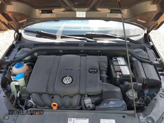 2012 Volkswagen Jetta SE with VIN 3VWDX7AJ6CM377136, listed as a IAAI auction lot 42645975 with 81,904 mi miles and . Bid and sale history available at DreamBid. Image 10.