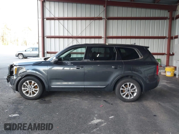 2020 Kia Telluride LX z VIN 5XYP2DHC4LG012987, wystawiony jako IAAI lot #41061331 z przebiegiem 93 414 mil mil oraz . Historia ofert i sprzedaży dostępna na DreamBid. Obrazek 14.
