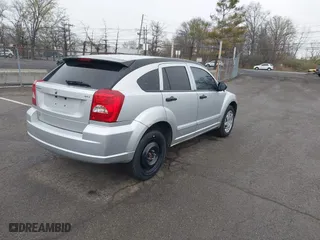 2007 Dodge Caliber SXT with VIN 1B3HB48BX7D379555, listed as a IAAI auction lot 42022554 with 99,670 mi miles. Bid and sale history available at carsss.com. Image 4.