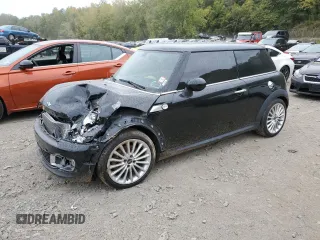 2012 MINI Hardtop S z VIN WMWSV3C58CT386573, wystawiony jako Copart lot #61145045 z przebiegiem 35 714 mil mil oraz Nie do naprawy • Non repairable. Historia ofert i sprzedaży dostępna na DreamBid. Obrazek 1.