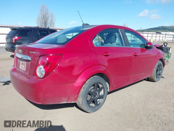 2015 Chevrolet Sonic LT with VIN 1G1JC5SH8F4182004, listed as a IAAI auction lot 41993900 with 73,359 mi miles and . Bid and sale history available at DreamBid. Image 4.