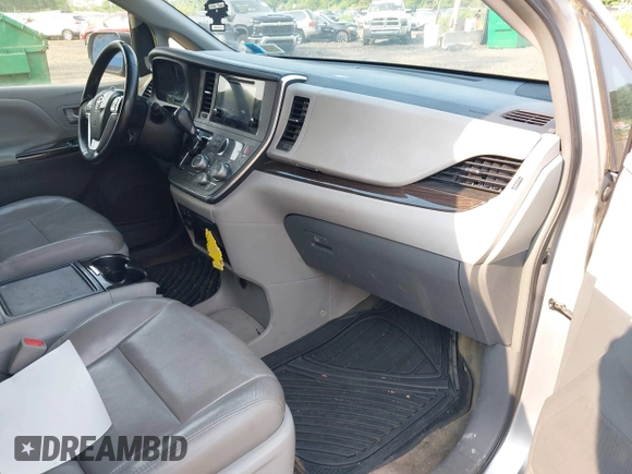 2015 Toyota Sienna XLE with VIN 5TDYK3DC2FS582546, listed as a IAAI auction lot 42443288 with 274,214 mi miles and . Bid and sale history available at DreamBid. Image 5.