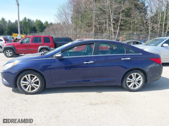 2013 Hyundai Sonata SE with VIN 5NPEC4AC4DH646129, listed as a IAAI auction lot 42087732 with 160,100 mi miles. Bid and sale history available at carsss.com. Image 12.