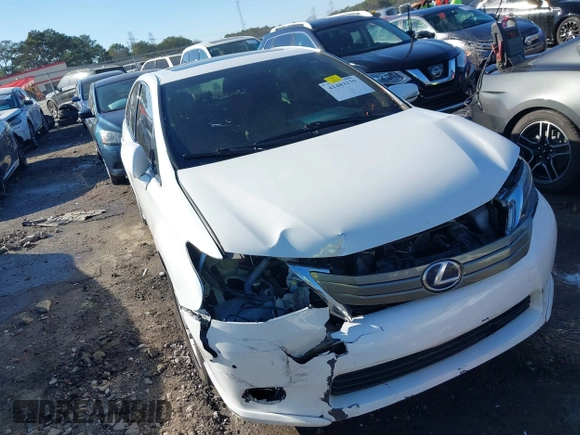 2010 Lexus HS 250h with VIN JTHBB1BA3A2014574, listed as a IAAI auction lot 41483179 with 231,399 mi miles. Bid and sale history available at carsss.com. Image 6.
