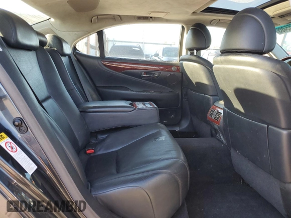 2007 Lexus LS 460 L z VIN JTHGL46FX75010314, wystawiony jako Copart lot #49655405 z przebiegiem 153 473 mil mil oraz Szkoda całkowita • Salvage title. Historia ofert i sprzedaży dostępna na DreamBid. Obrazek 10.