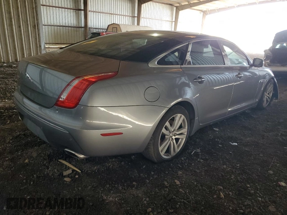 2012 Jaguar XJ XJL with VIN SAJWA2GB6CLV27068, listed as a Copart auction lot 80392293 with 88,636 mi miles and Salvage title. Bid and sale history available at DreamBid. Image 3.