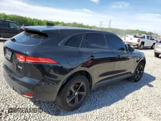 2017 Jaguar F-Pace 35t Premium with VIN SADCJ2BV9HA067768, listed as a Copart auction lot 55671845 with 137,396 mi miles and Clean Title. Bid and sale history available at DreamBid. Image 3.