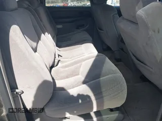 2003 Chevrolet Suburban LS with VIN 1GNEC16TX3J108085, listed as a IAAI auction lot 41892925 with 111,084 mi miles. Bid and sale history available at carsss.com. Image 8.