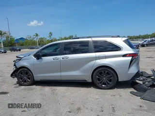 2023 Toyota Sienna XSE с VIN 5TDXRKEC8PS154367, выставлен на аукционе IAAI как лот 42232544 с пробегом 49 547 миль миль и . История ставок и продаж доступна на DreamBid. Изображение 14.