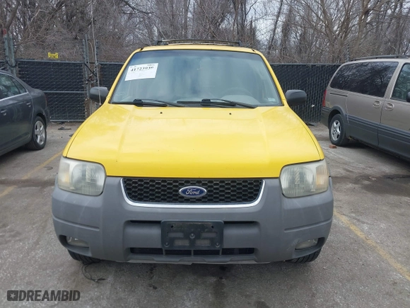 2001 Ford Escape XLT with VIN 1FMYU04171KE58419, listed as a IAAI auction lot 41723939 with 176,759 mi miles. Bid and sale history available at carsss.com. Image 6.