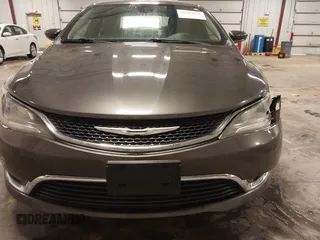 2015 Chrysler 200 Limited with VIN 1C3CCCAB0FN607876, listed as a IAAI auction lot 41882675 with 136,146 mi miles. Bid and sale history available at carsss.com. Image 6.