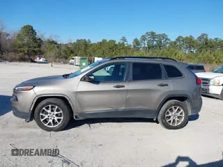 2017 Jeep Cherokee Altitude с VIN 1C4PJLAB3HW653413, выставлен на аукционе IAAI как лот 41154925 с пробегом 168 898 миль миль и . История ставок и продаж доступна на DreamBid. Изображение 14.