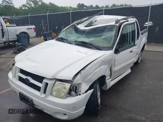 2004 Ford Explorer Sport Trac XLS z VIN 1FMZU67K64UB35063, wystawiony jako IAAI lot #42092229 z przebiegiem 344 554 mil mil oraz . Historia ofert i sprzedaży dostępna na DreamBid. Obrazek 6.