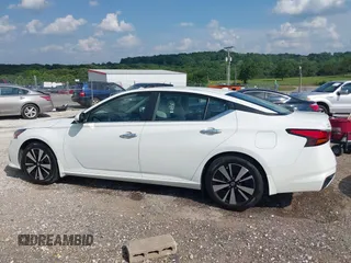2021 Nissan Altima SV with VIN 1N4BL4DV5MN381985, listed as a IAAI auction lot 42471676 with 75,724 mi miles and . Bid and sale history available at DreamBid. Image 14.
